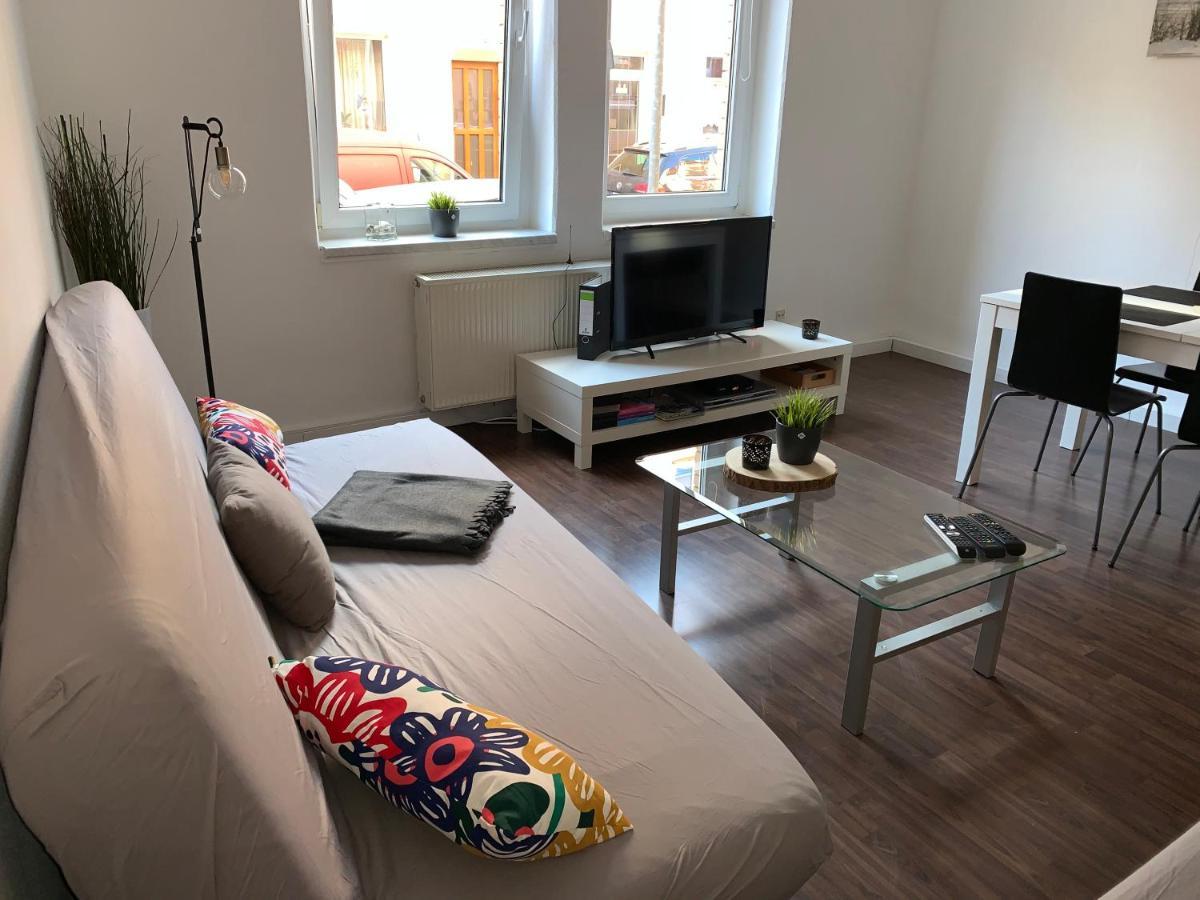 Apartment Ferienwohnung Stadt *